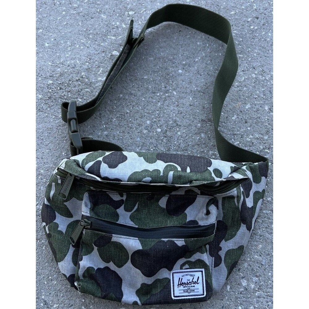 Herschel Hip Fanny Pack Bag Camo Camouflage‎ Travel Waist Pouch